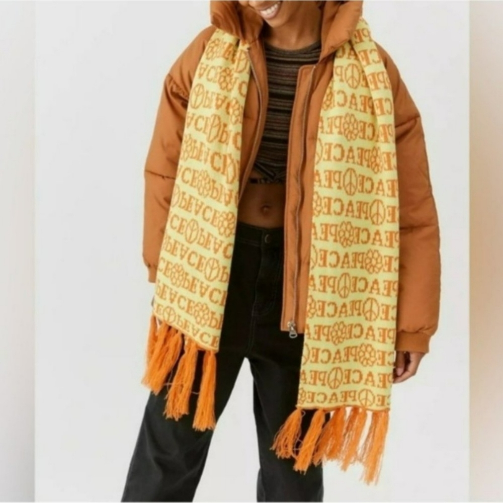 PEACE Scarf UO Ellie Knit Blanket Scarf Yellow Orange Flowers